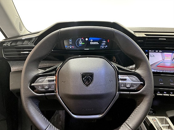 Peugeot 308 7 of 15