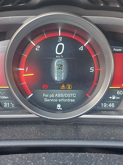 Volvo V40 9 of 9