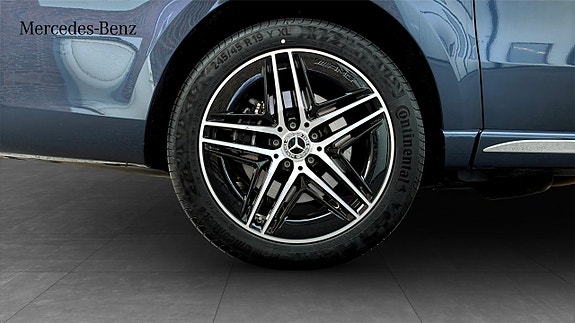 Mercedes-Benz V300 d 9 of 14