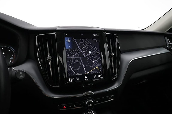 Volvo XC60 12 of 19