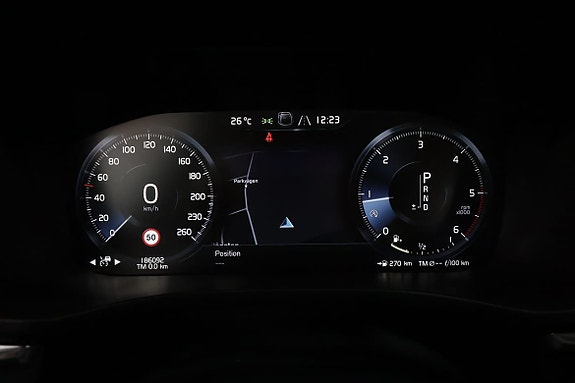 Volvo XC60 11 of 19