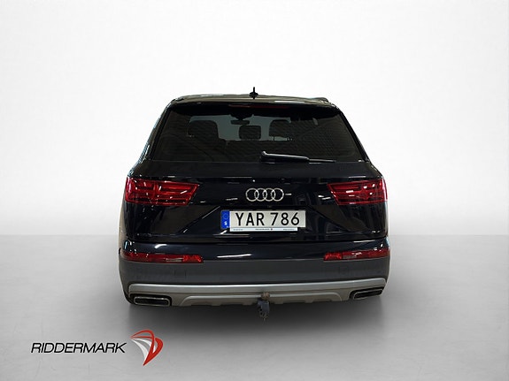 Audi Q7 6 of 30