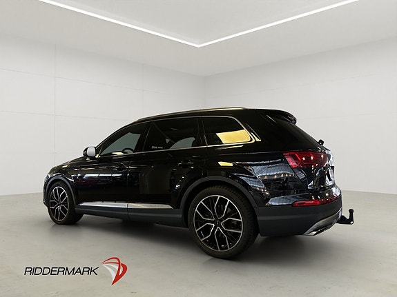 Audi Q7 8 of 30