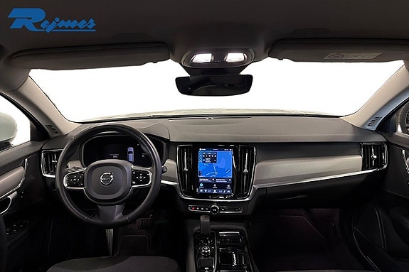 Volvo V90 7 of 17