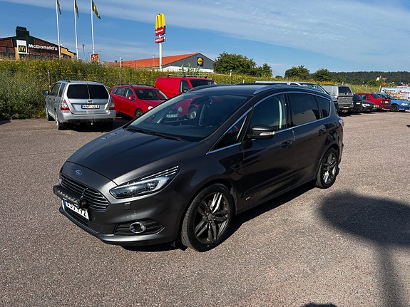 Ford S-MAX 2 of 5