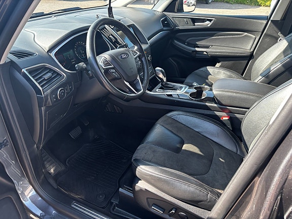Ford S-MAX 6 of 8