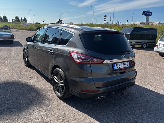 Ford S-MAX 5 of 5