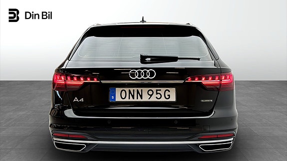 Audi A4 5 of 14