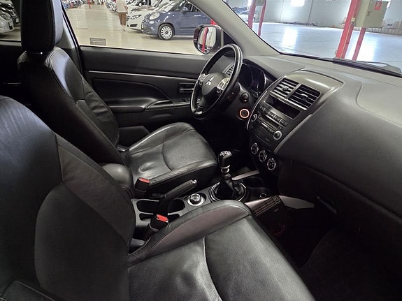 Mitsubishi ASX 4 of 5