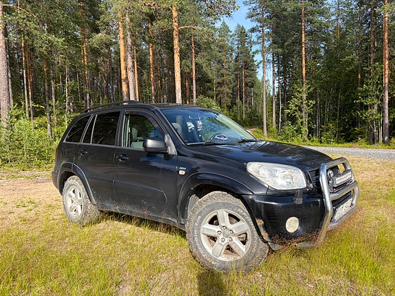 Toyota RAV4 3 of 5