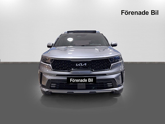 Kia Sorento 2 of 5