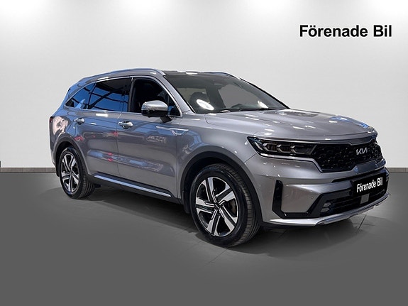 Kia Sorento 3 of 5