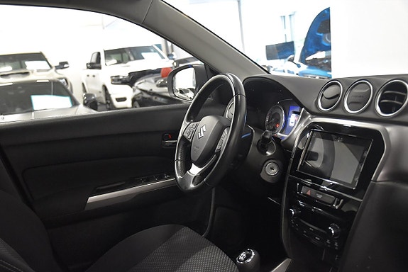 Suzuki Vitara 8 of 18