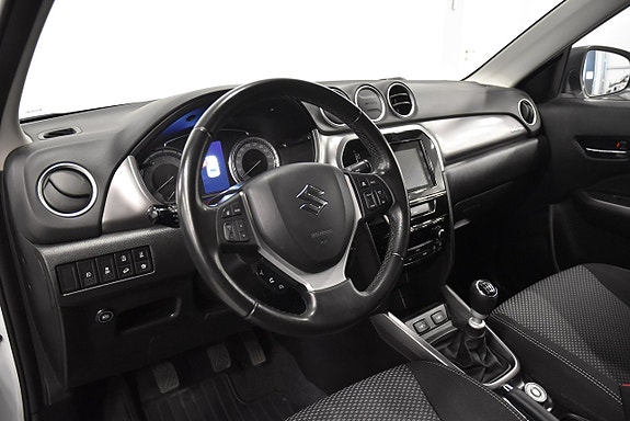 Suzuki Vitara 9 of 18