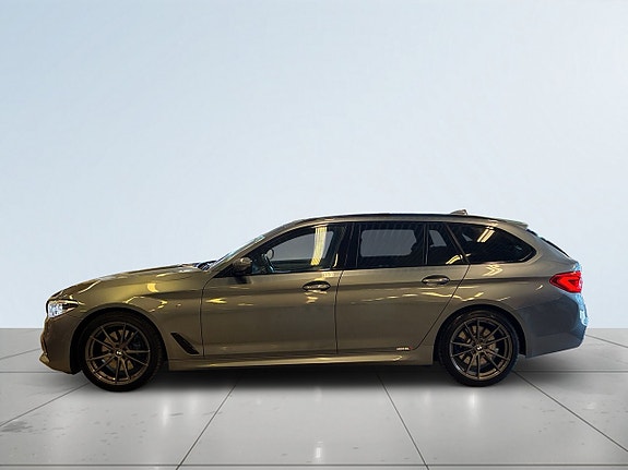 BMW 530d 4 of 5