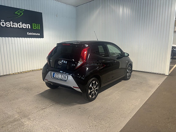 Toyota Aygo 4 of 5