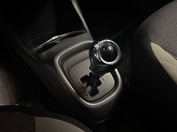 Toyota Aygo 12 of 17