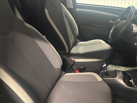 Toyota Aygo 9 of 17