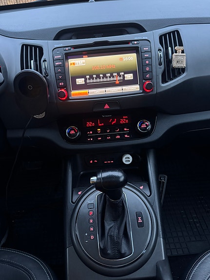 Kia Sportage 12 of 16