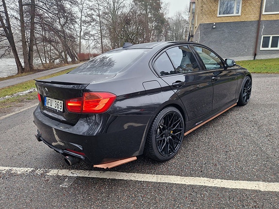 BMW 330d 6 of 27