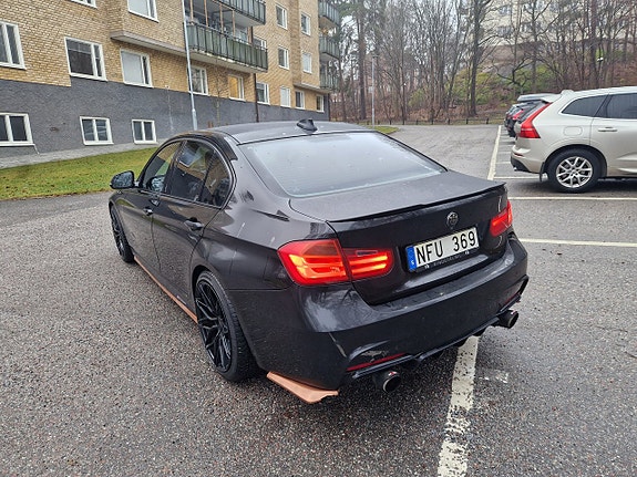 BMW 330d 8 of 27