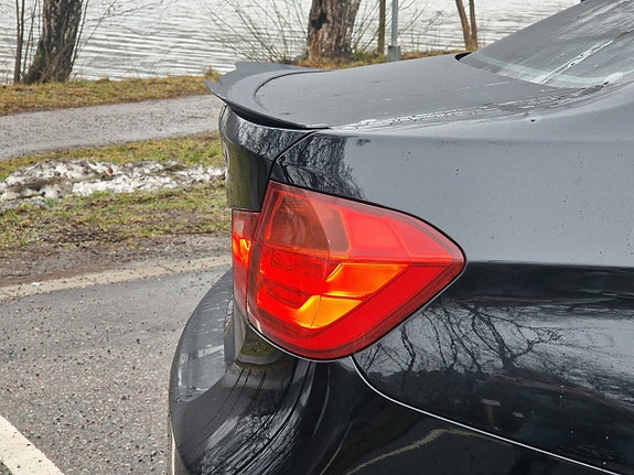 BMW 330d 13 of 27
