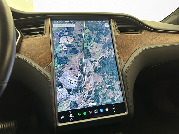 Tesla Model S 20 of 30