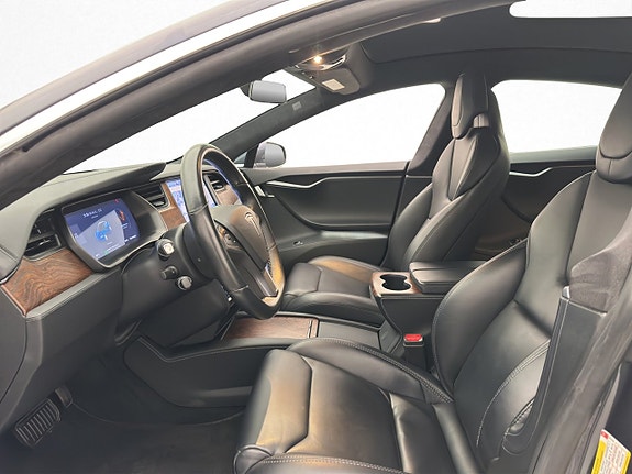 Tesla Model S 11 of 30