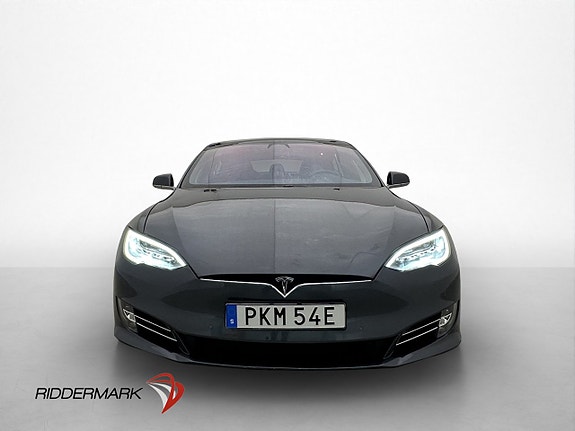 Tesla Model S 3 of 5