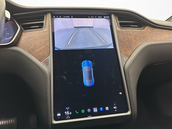 Tesla Model S 18 of 30