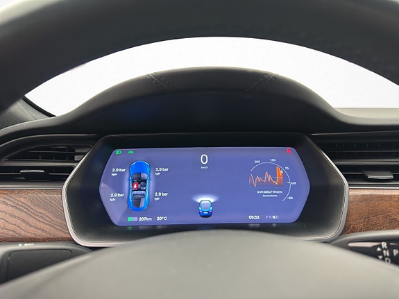 Tesla Model S 16 of 30
