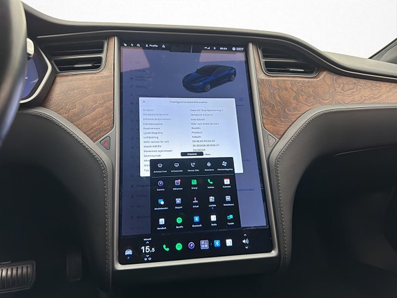 Tesla Model S 19 of 30