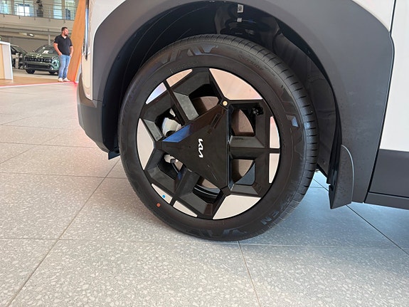 Kia Seltos 8 of 10