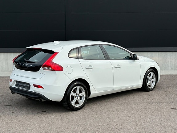 Volvo V40 9 of 24