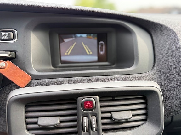 Volvo V40 21 of 24