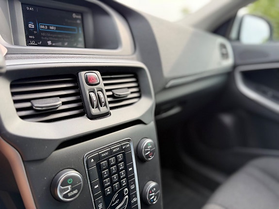 Volvo V40 20 of 24