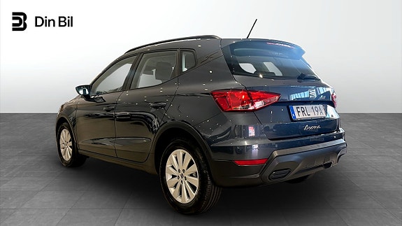 Seat Arona 3 of 5