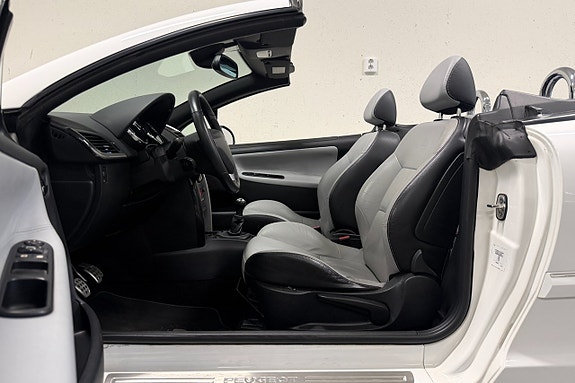 Peugeot 207 16 of 27