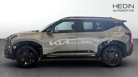 Kia Seltos 6 of 12