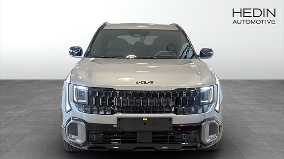 Kia Seltos 2 of 5