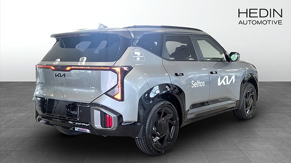 Kia Seltos 4 of 5