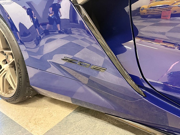 Chevrolet Corvette 7 of 28