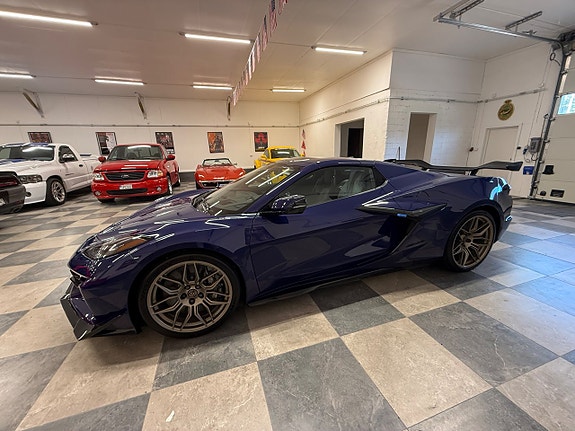 Chevrolet Corvette 11 of 28