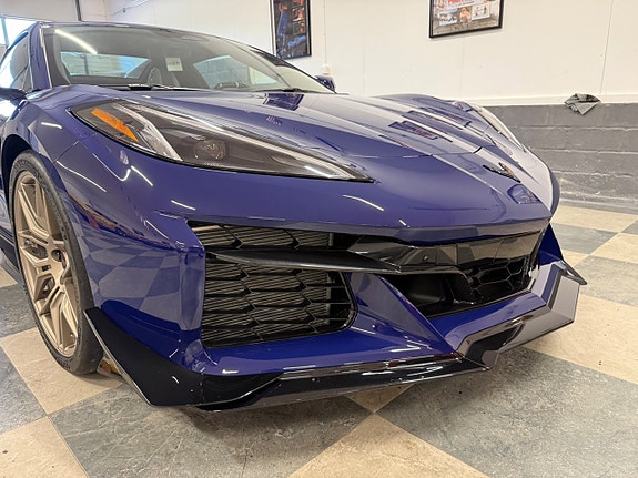 Chevrolet Corvette 22 of 28