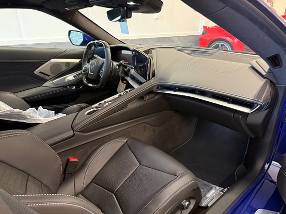 Chevrolet Corvette 25 of 28