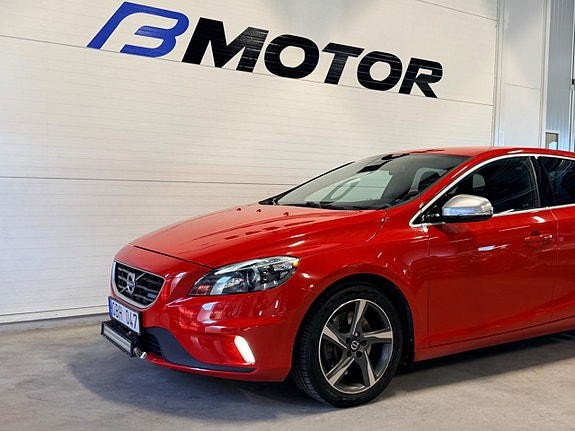 Volvo V40 5 of 17