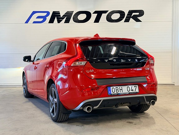Volvo V40 7 of 17