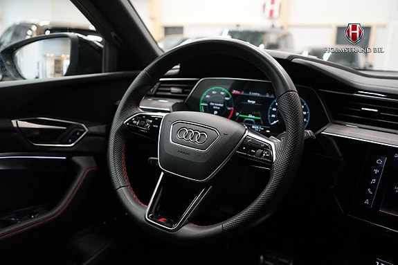 Audi Q8 8 of 18