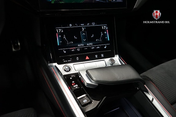 Audi Q8 10 of 18