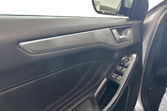 Ford Focus 11 of 14